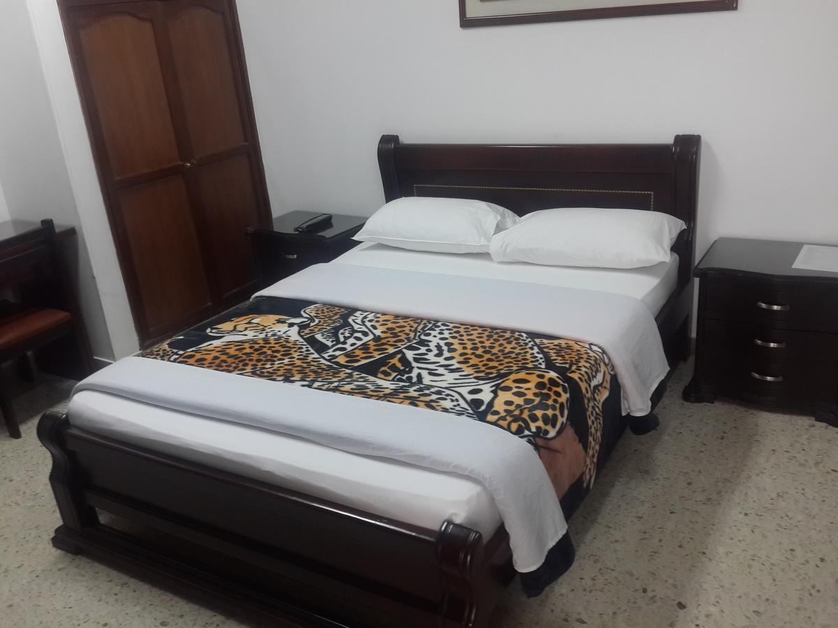 Hotel Ejecutivo Перейра Екстер'єр фото