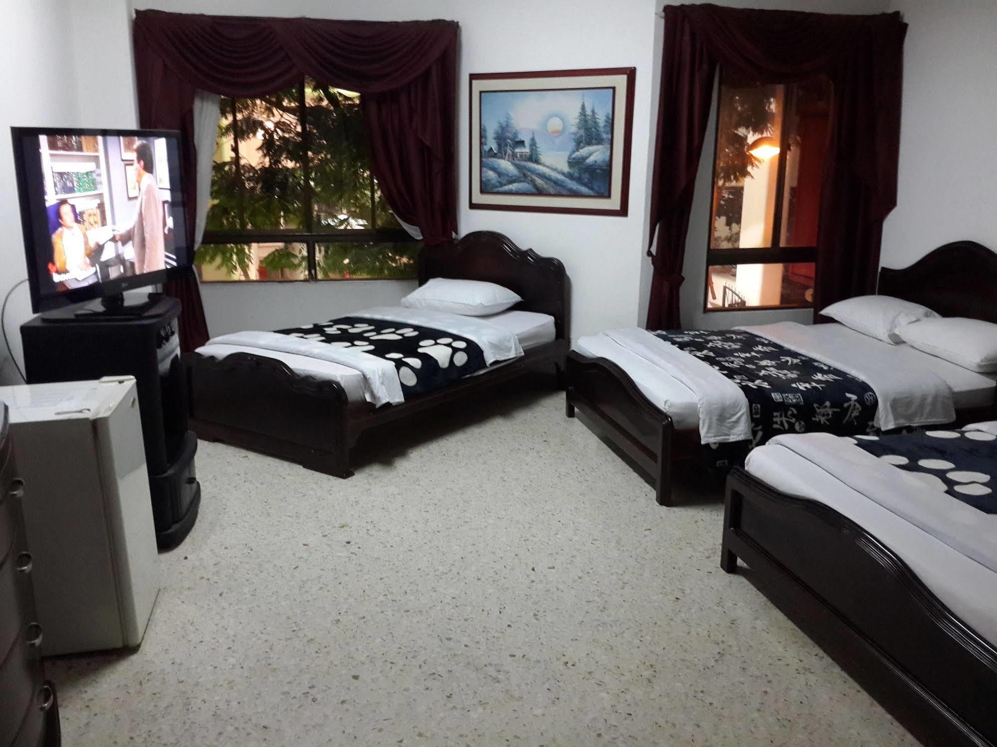 Hotel Ejecutivo Перейра Екстер'єр фото