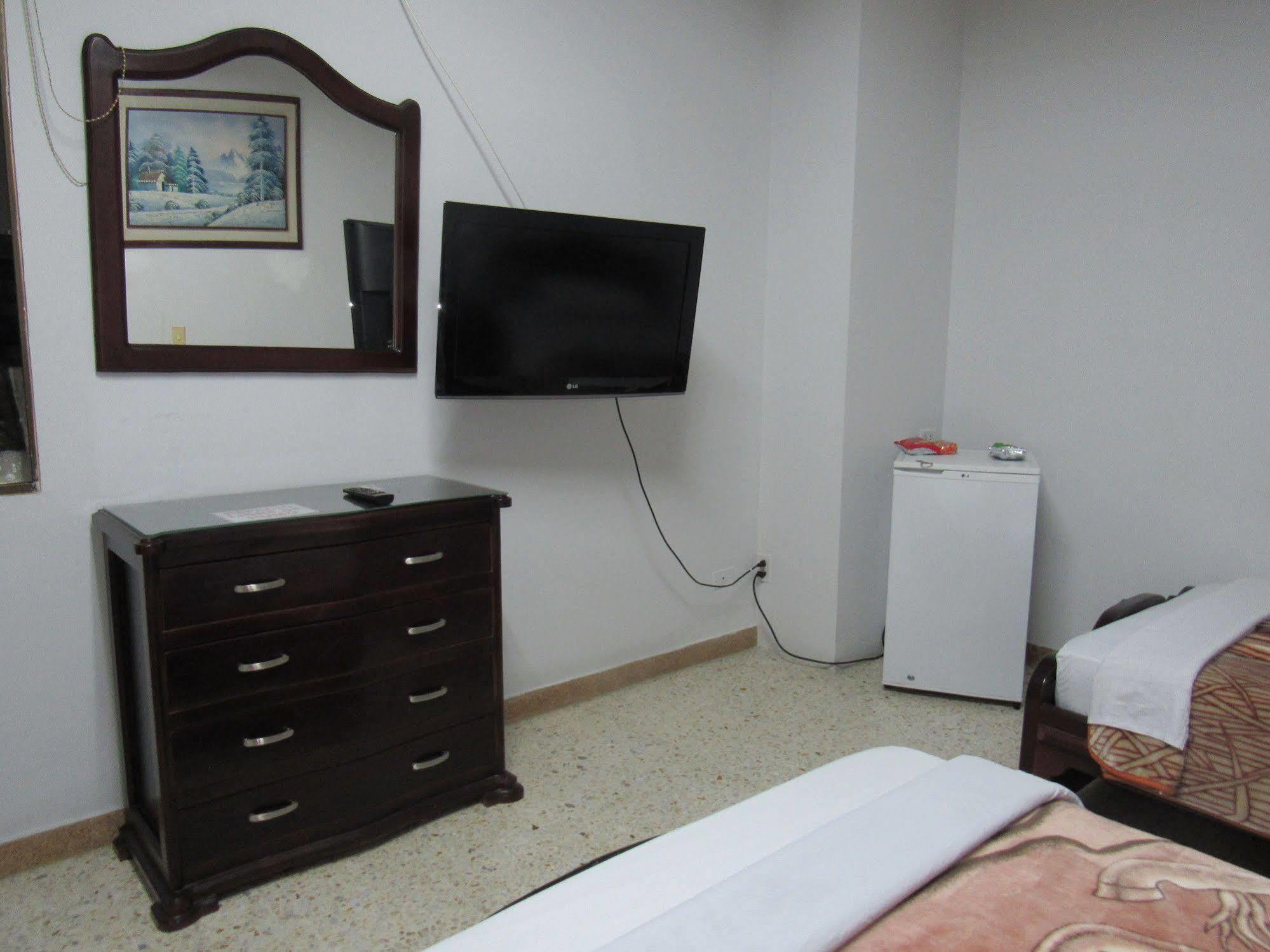 Hotel Ejecutivo Перейра Екстер'єр фото