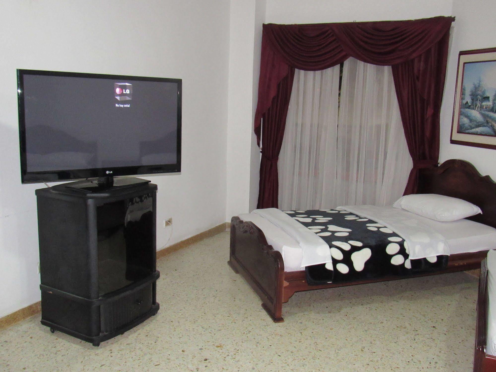 Hotel Ejecutivo Перейра Екстер'єр фото