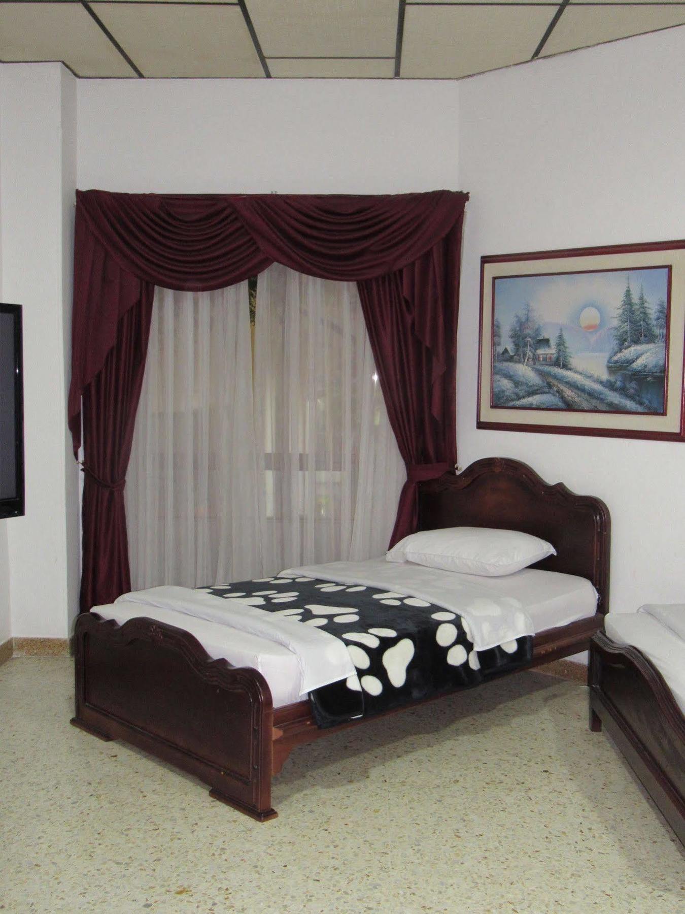 Hotel Ejecutivo Перейра Екстер'єр фото